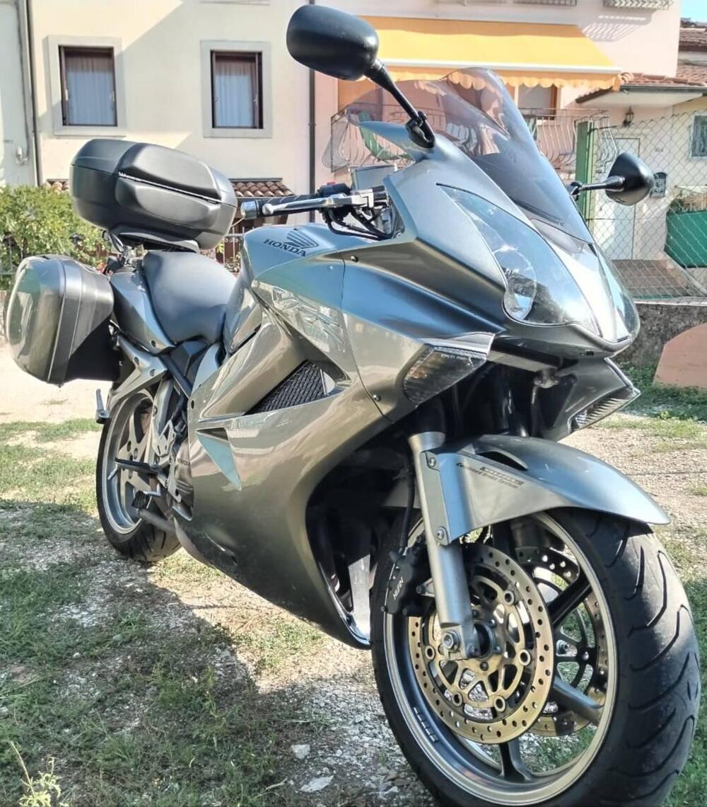 Honda VFR 800 (2006 - 13) (2)