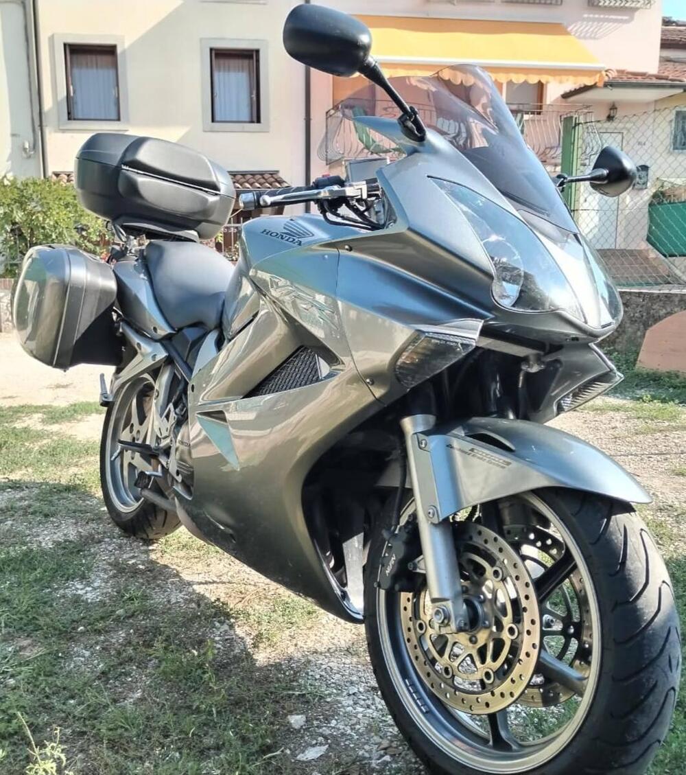 Honda VFR 800 (2006 - 13) (17)