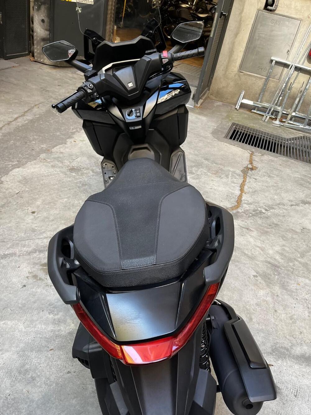 Honda Forza 350 (2025 - 26) (3)