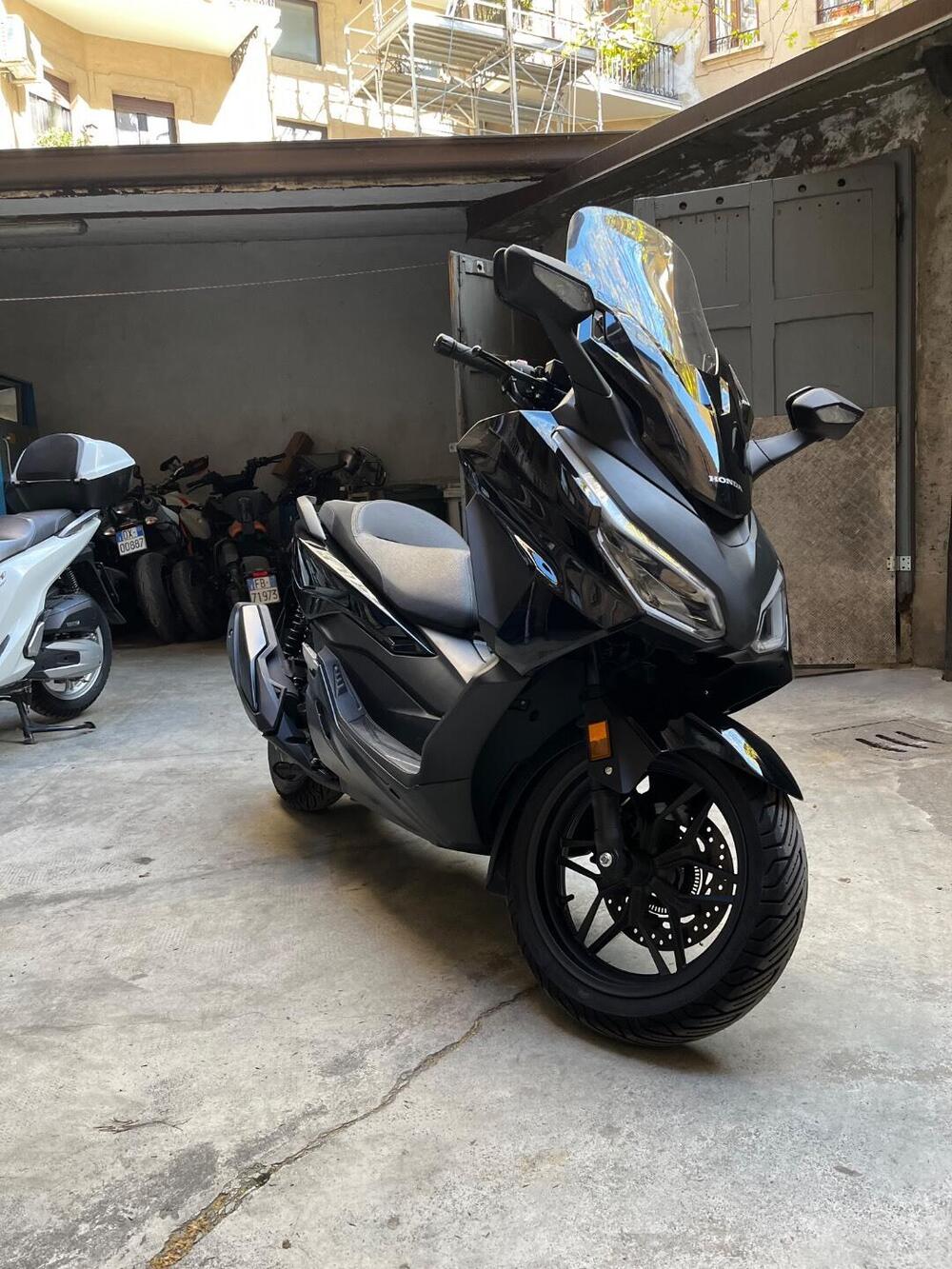 Honda Forza 350 (2025 - 26) (4)