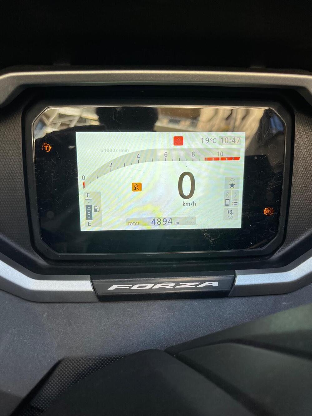 Honda Forza 350 (2025 - 26) (6)