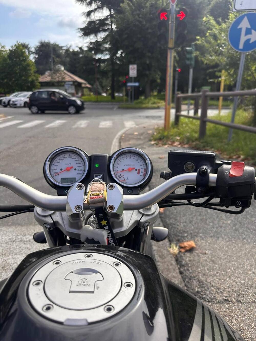 Honda Hornet 600 (2003 - 04) (3)