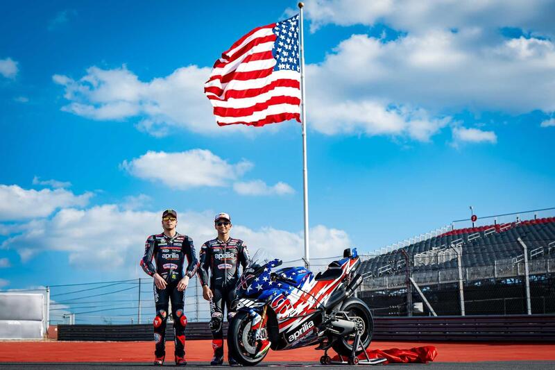 Marco Bezzecchie e Jorge Martin posano ad Austin con la nuova X 250th