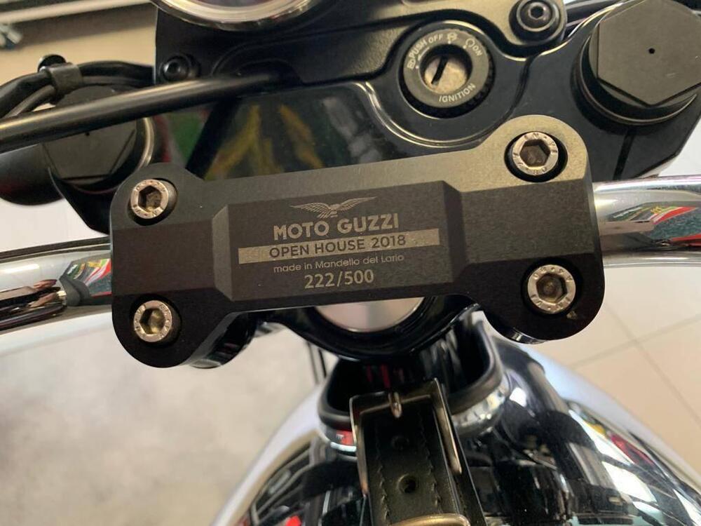 Moto Guzzi V7 III Limited (2018) (4)