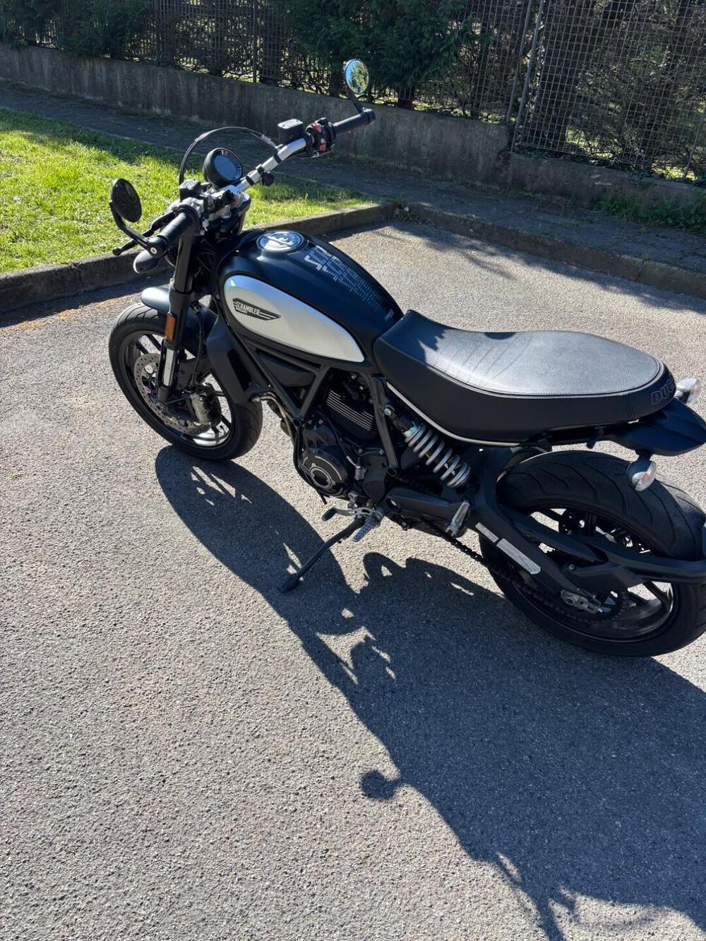 Ducati Scrambler 800 Icon (2017 - 20) (2)