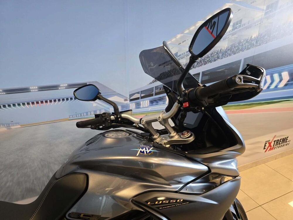 MV Agusta Turismo Veloce 800 Lusso SCS (2021 - 26) (19)