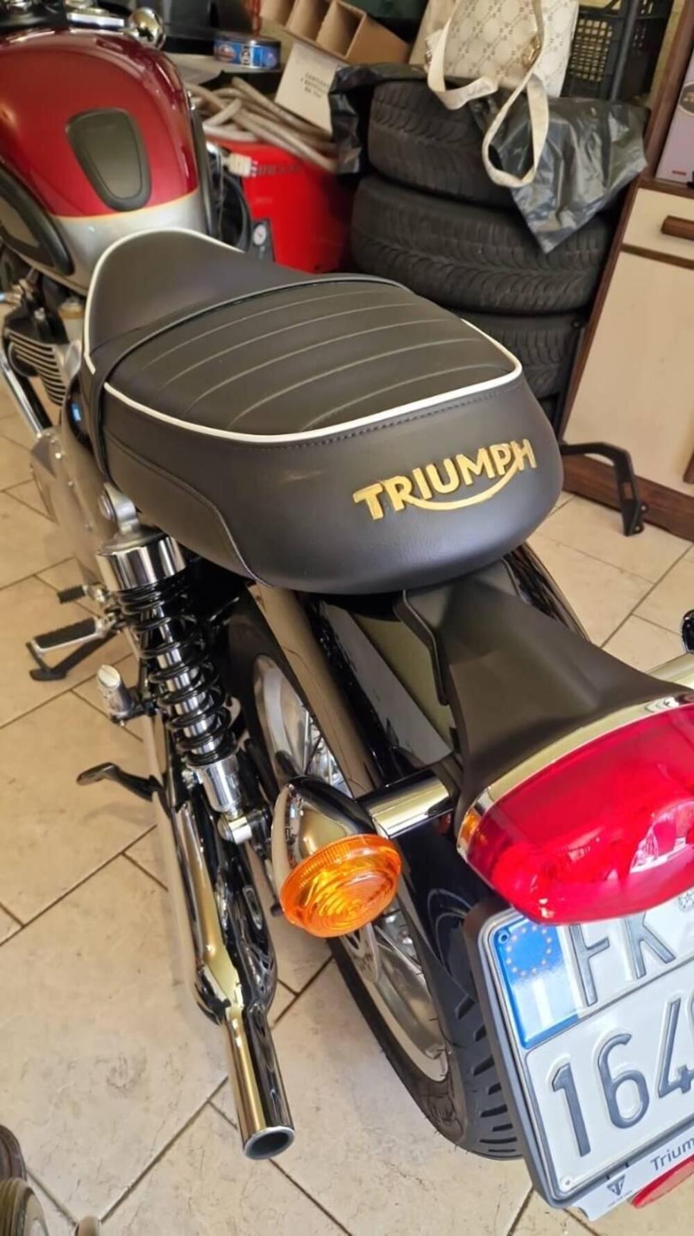 Triumph Bonneville T120 (2021 - 25) (4)
