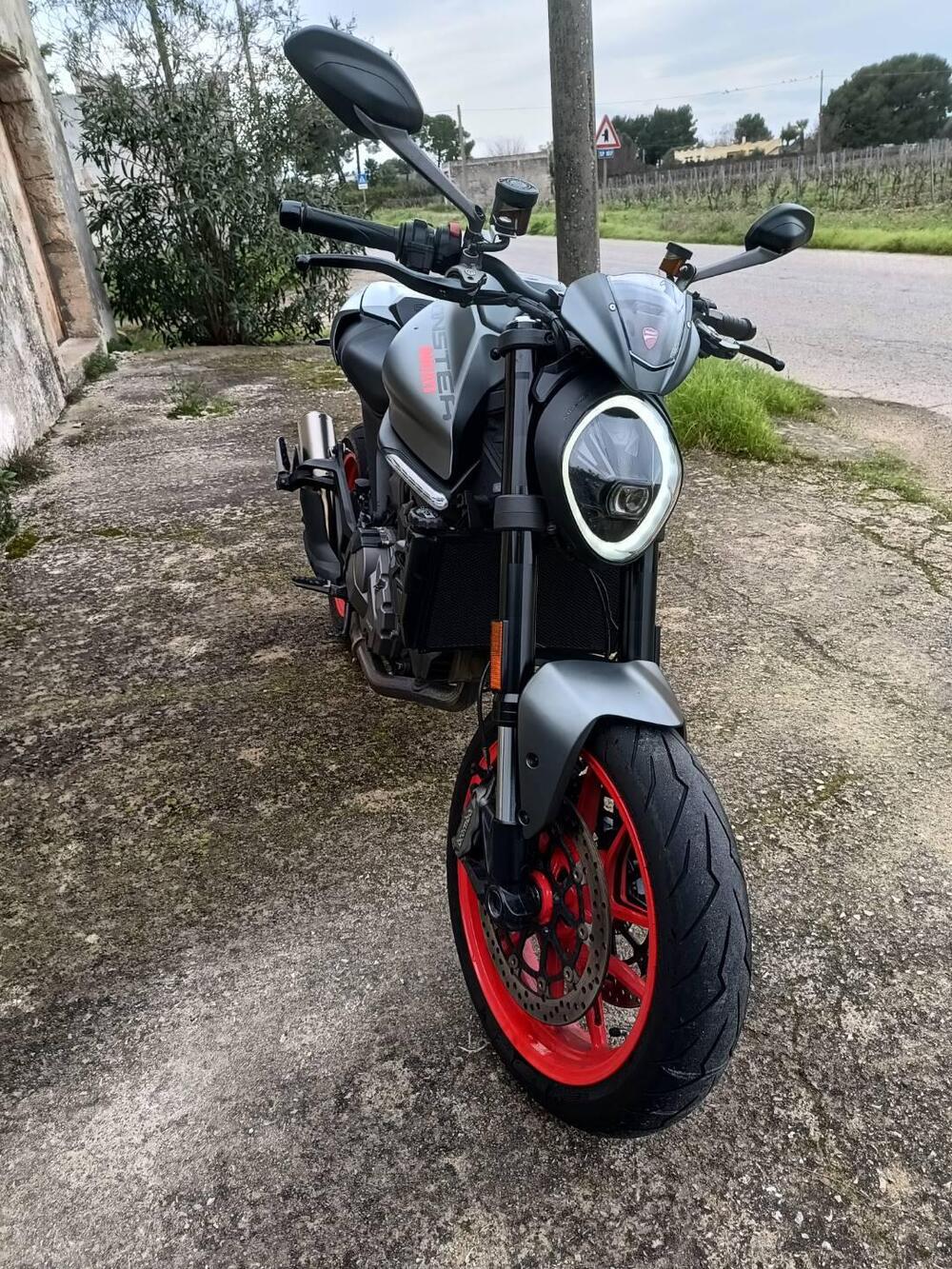 Ducati Monster 937 + (2021 - 25) (4)