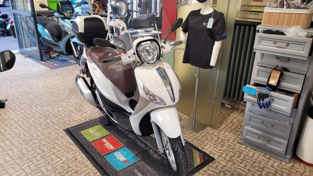 Piaggio Medley 125 (2020) (2)