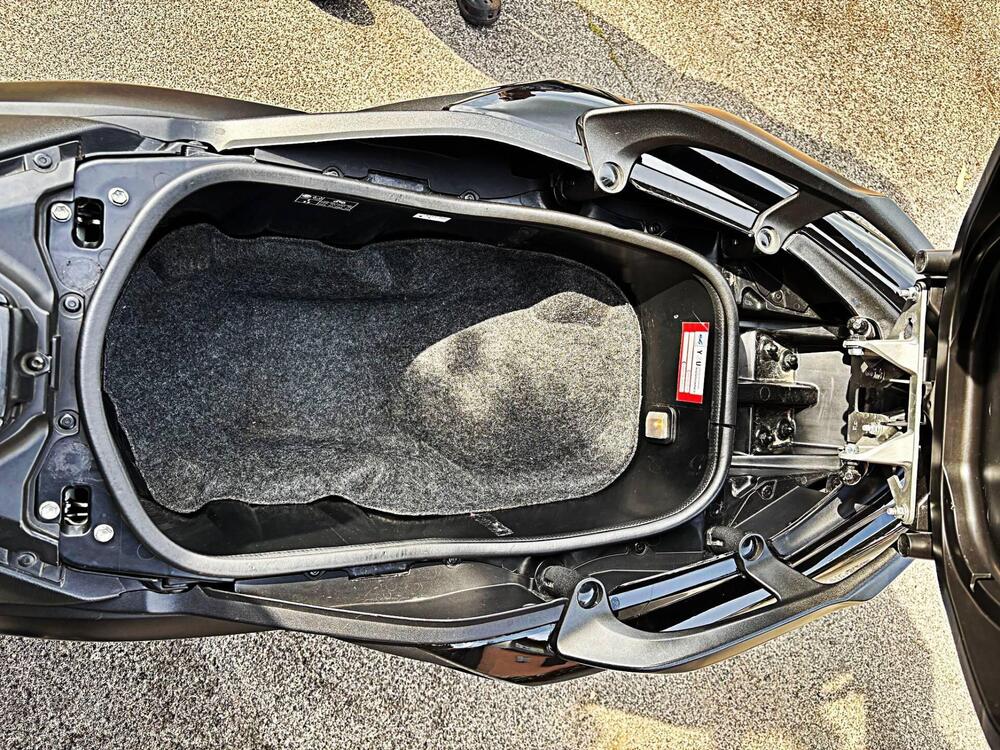 Yamaha T-Max 560 (2020 - 21) (11)