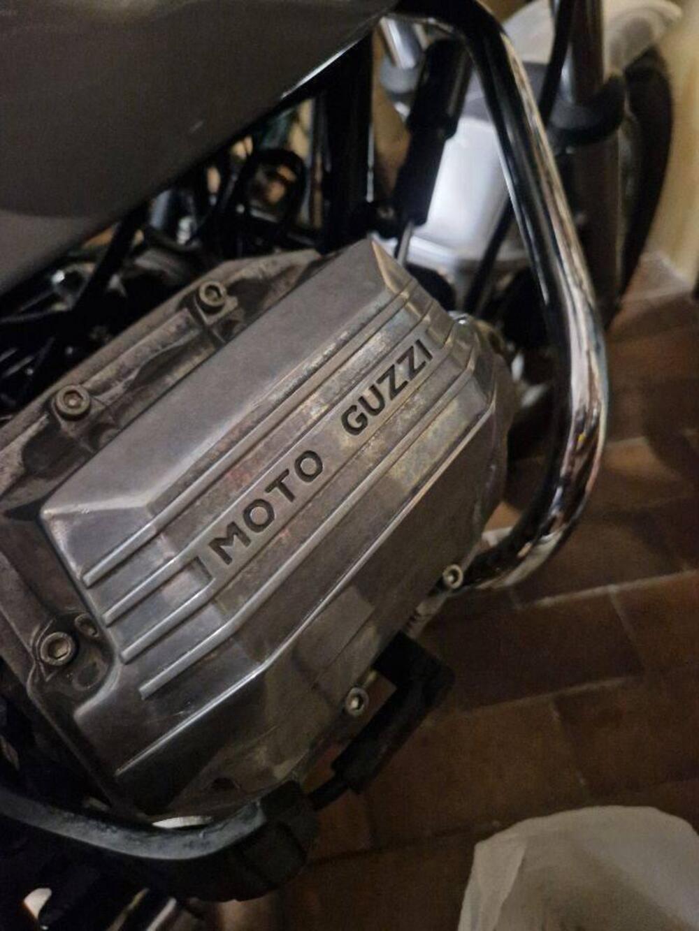 Moto Guzzi 850 T5 Civile (8)