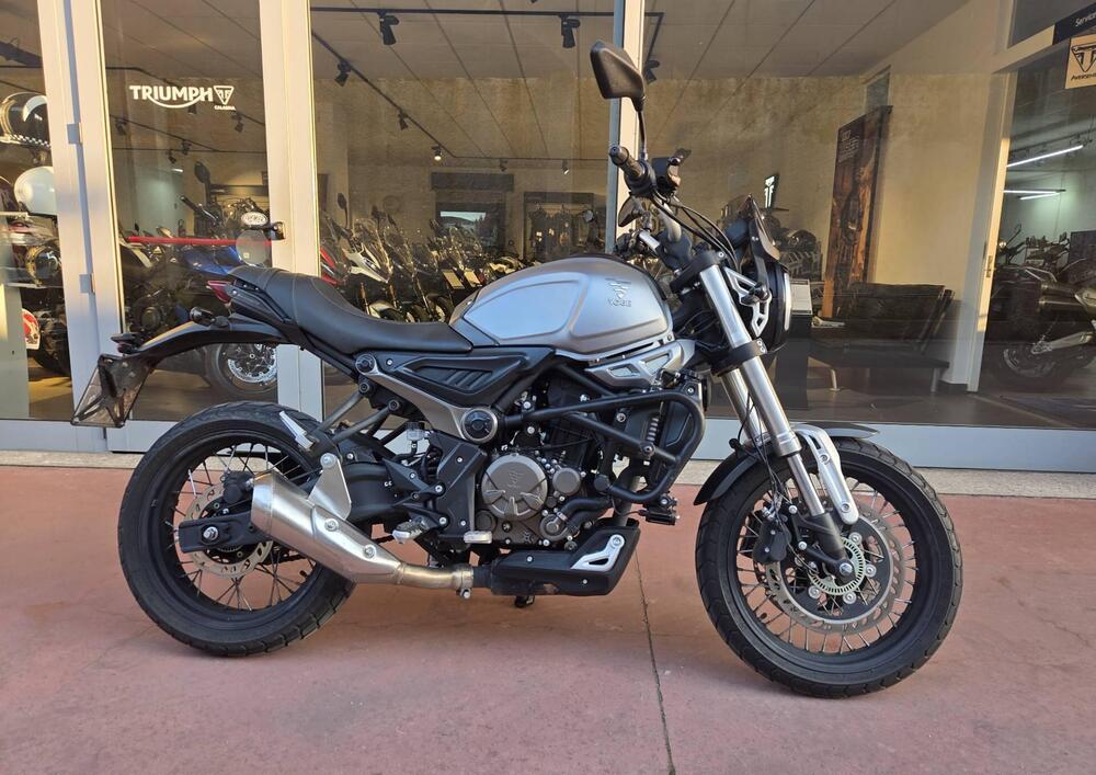 Voge Trofeo 300AC (2021 - 26) (3)