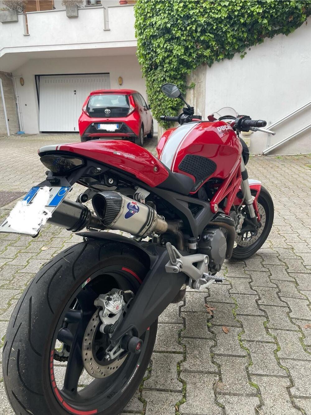 Ducati Monster 696 (2008 - 13) (3)