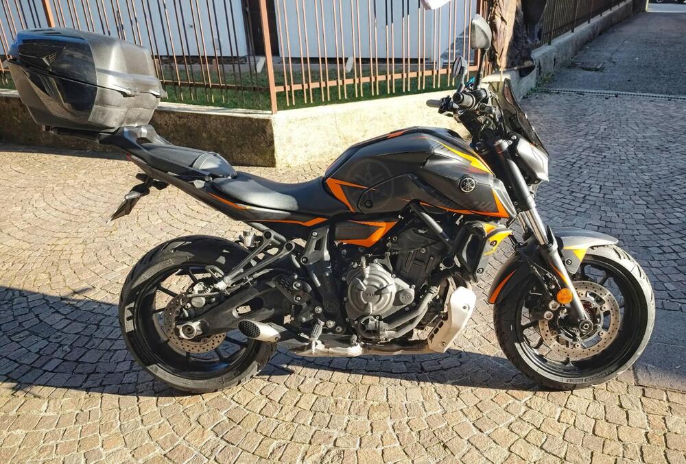 Yamaha MT-07 Pure (2023 - 25) (2)