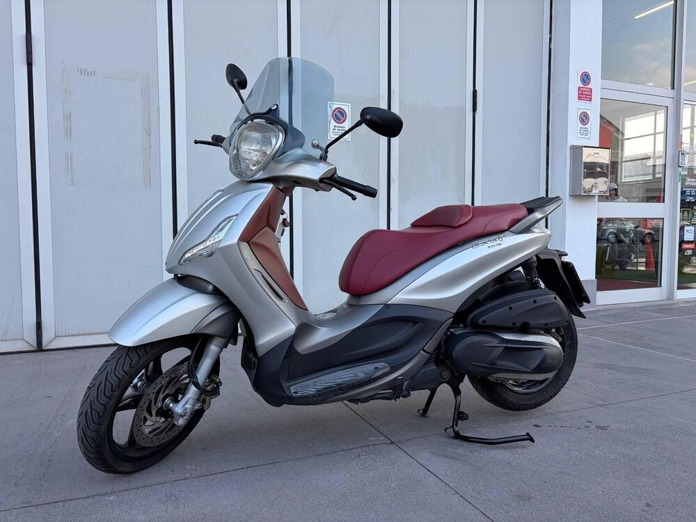 Piaggio Beverly 350 SportTouring ie (2011 - 15)