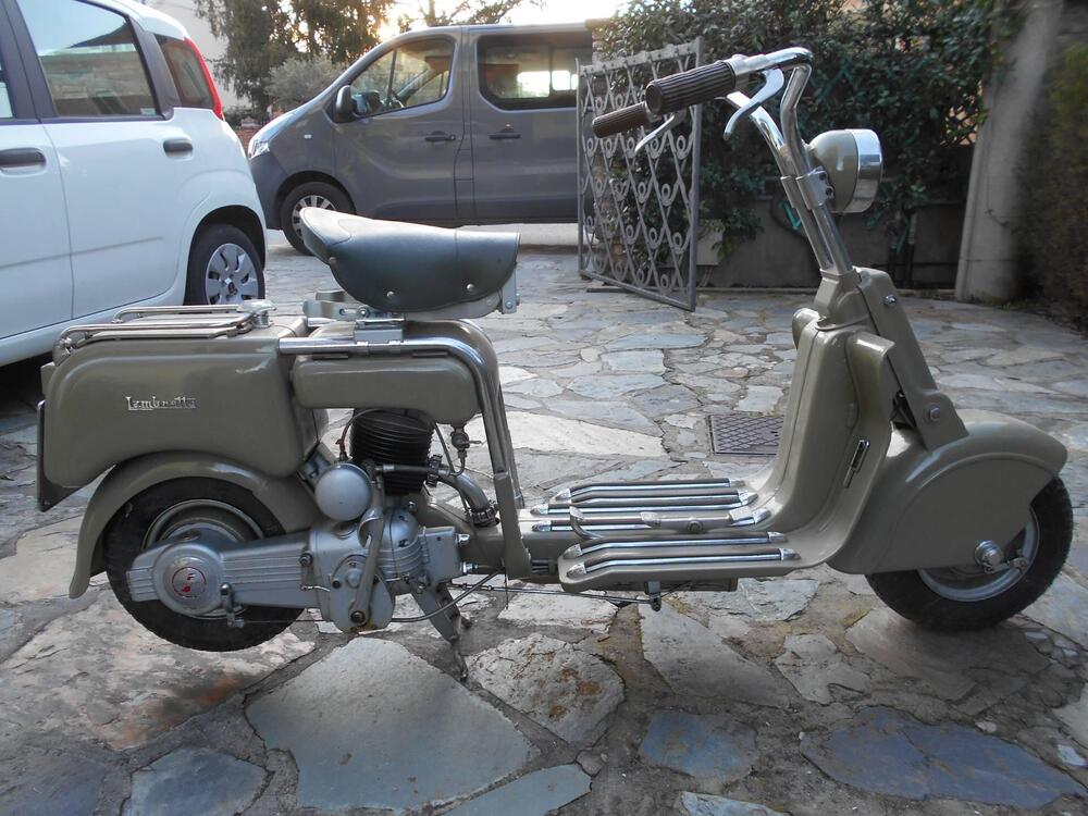 Innocenti LAMBRETTA INNOCENTI 125 MOD A (3)