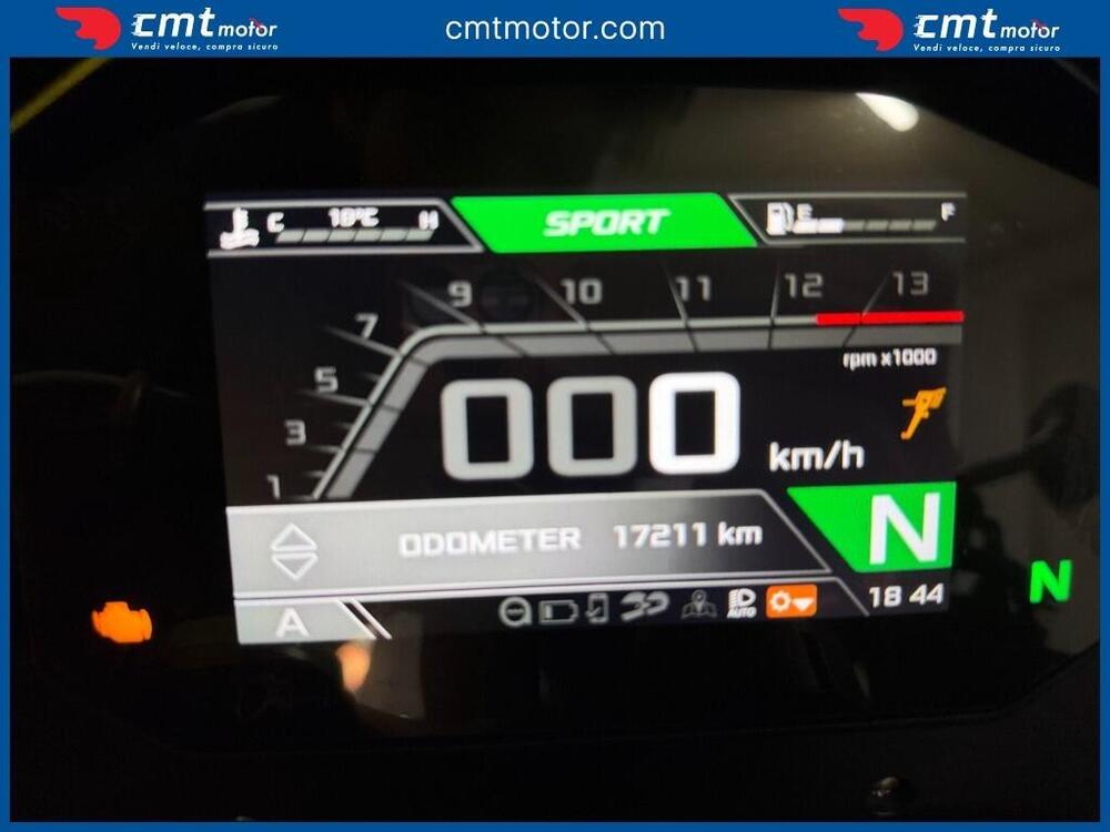 Aprilia Tuono V4 (2021 - 24) (5)