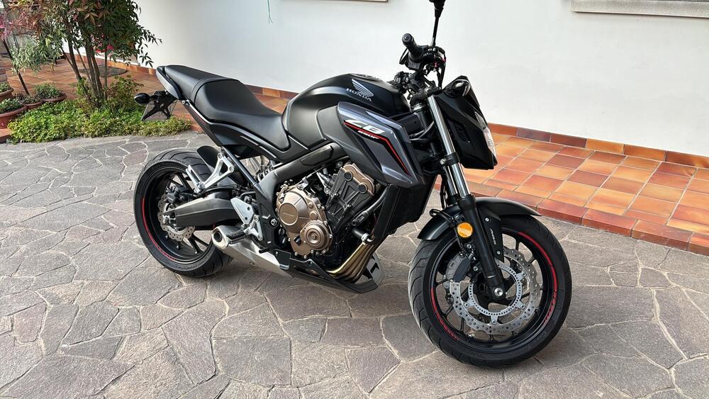 Honda CB 650 F (2017 - 18) (4)