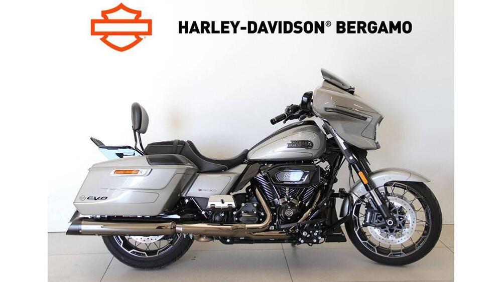 Harley-Davidson CVO Street Glide (2023)
