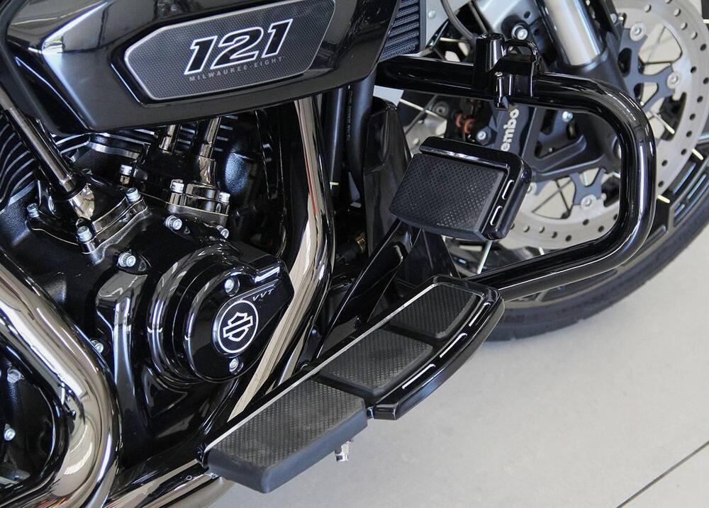 Harley-Davidson CVO Street Glide (2023) (6)