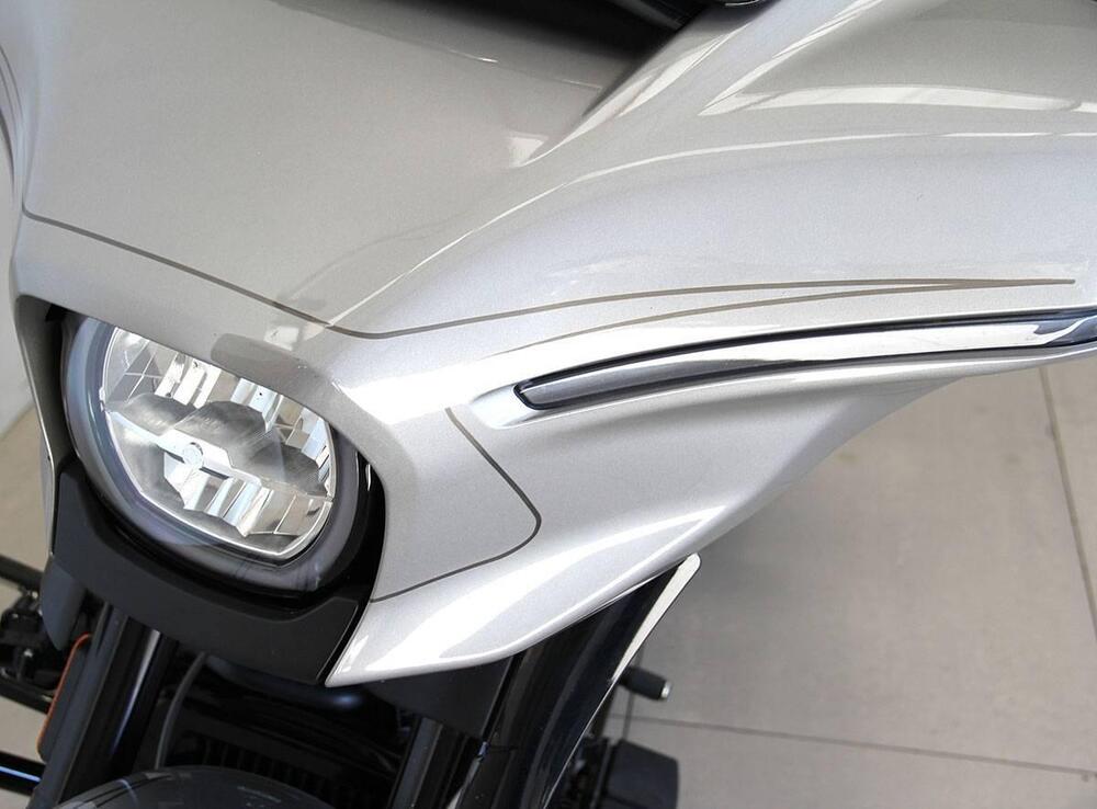 Harley-Davidson CVO Street Glide (2023) (14)