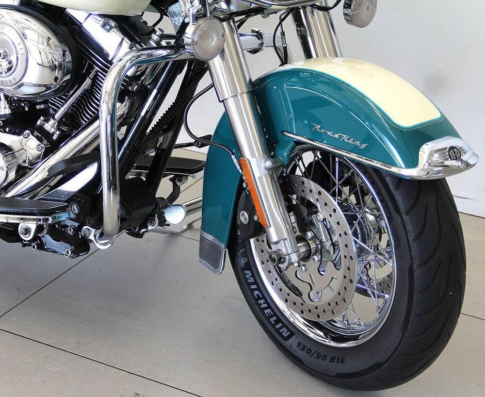 Harley-Davidson 1584 Road King Classic (2007 - 11) - FLHRCI (2)