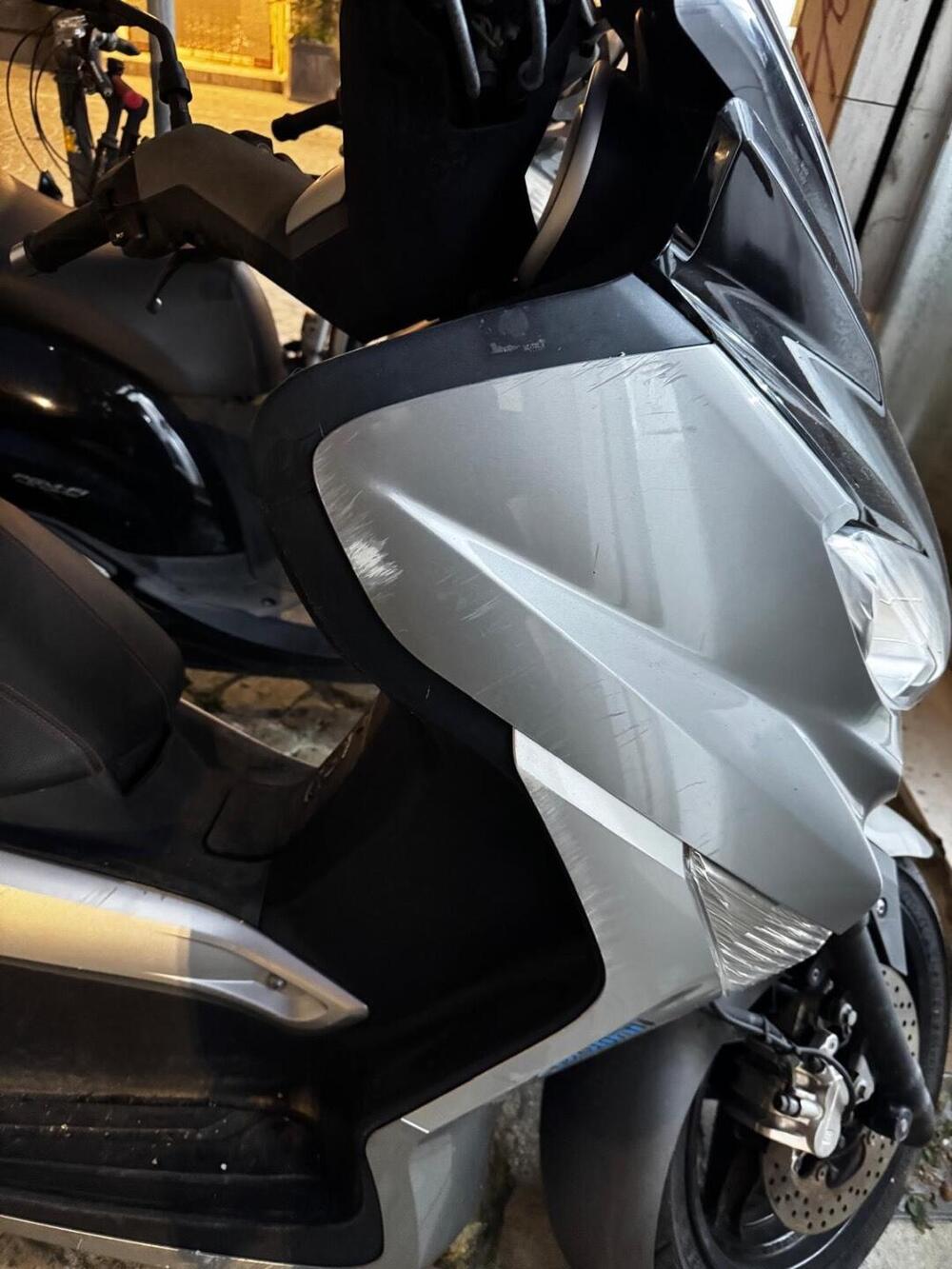 Yamaha X-Max 250 (2010 - 13) (5)