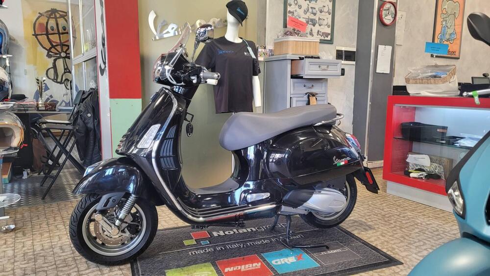 Vespa GTS 300 (2023 - 24) (3)