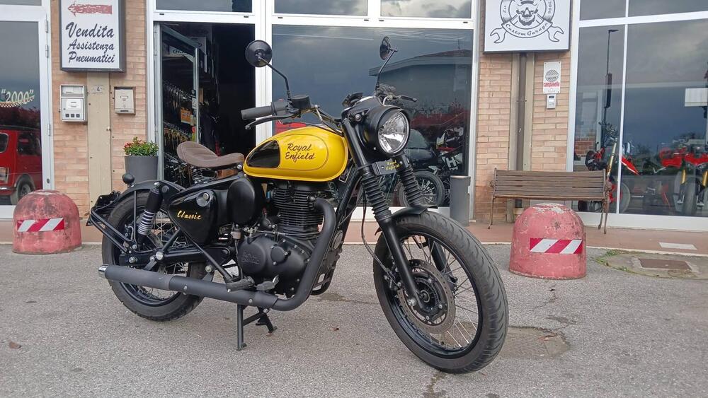 Royal Enfield Classic 350 (2021 - 26) (3)