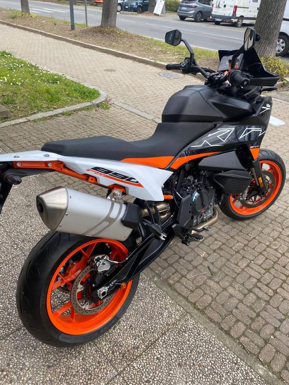 KTM 890 SMT (2023 - 25) (9)
