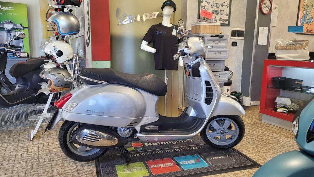 Vespa GTS 250 i.e.