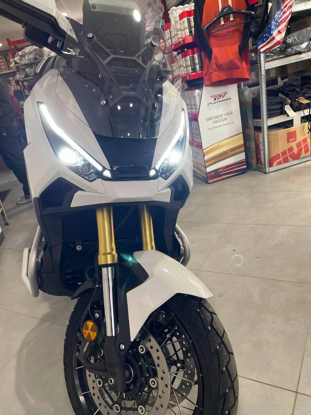 Honda X-ADV 750 Gravel (2025 - 26) (3)