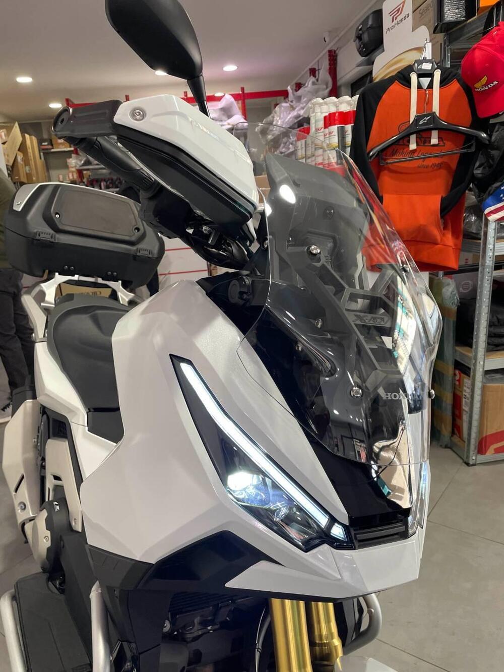 Honda X-ADV 750 Gravel (2025 - 26) (6)