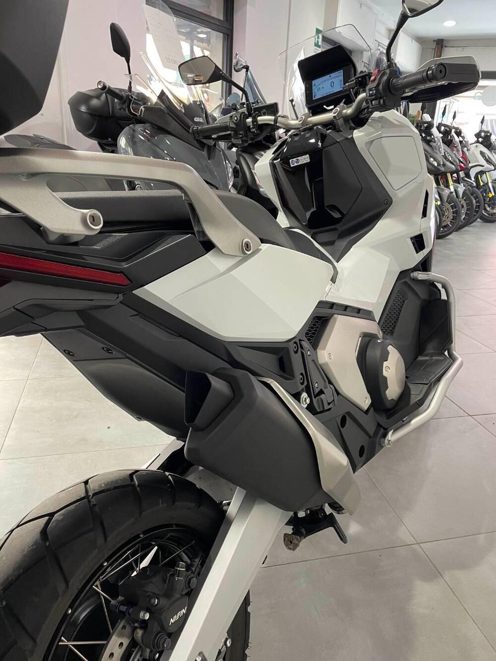 Honda X-ADV 750 Gravel (2025 - 26) (8)