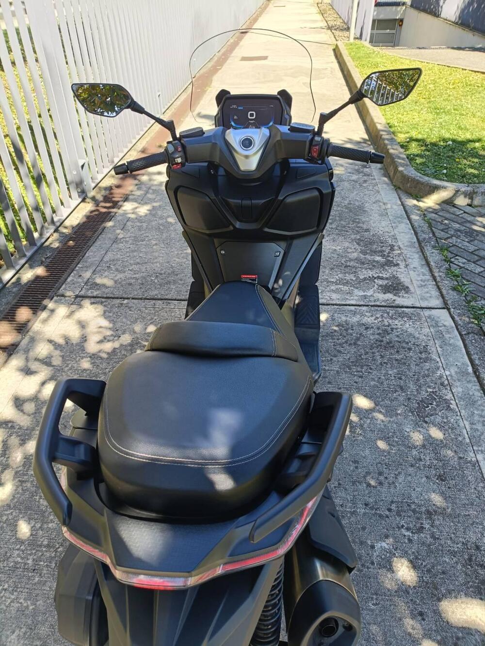 Voge Sfida SR4 MAX (2024 - 26) (10)