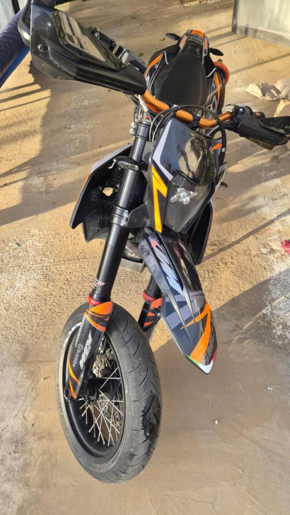 KTM 690 SMC R (2019 - 20) (3)