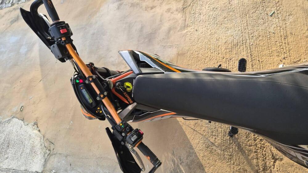 KTM 690 SMC R (2019 - 20) (8)