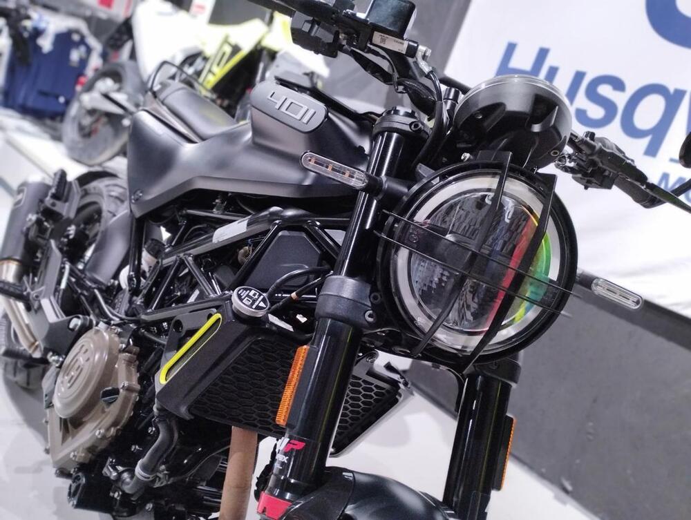 Husqvarna Svartpilen 401 (2024 - 26) (3)