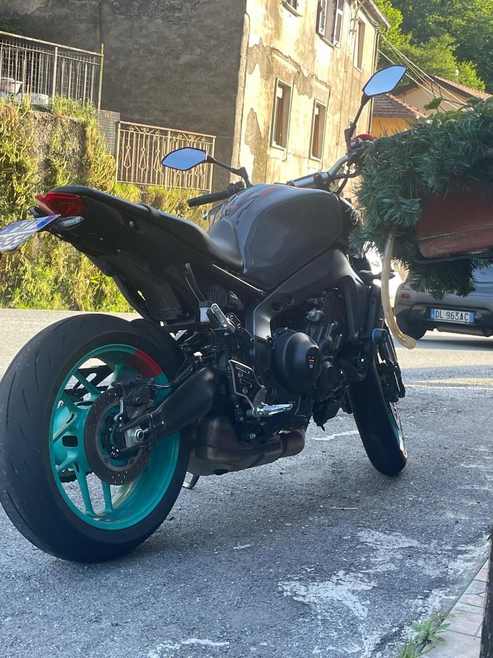 Yamaha MT-09 (2021 - 23) (2)