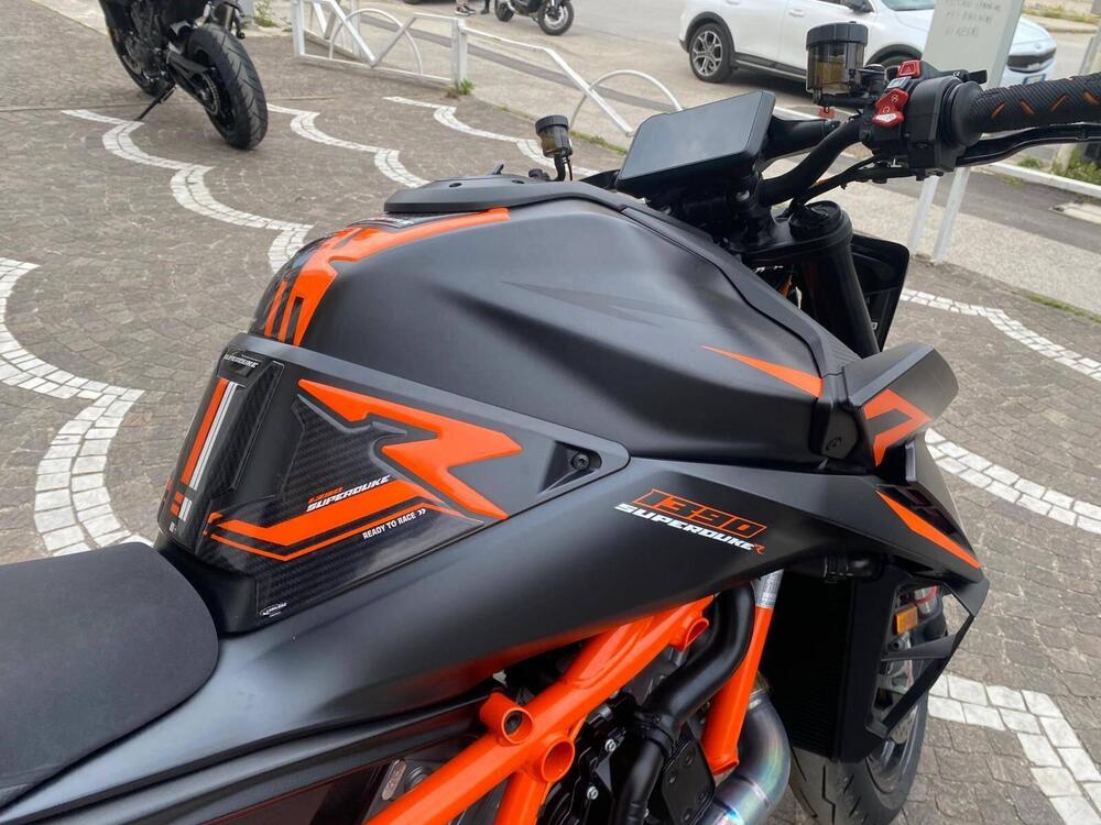 KTM 1390 Super Duke R EVO (2024 - 26) (4)