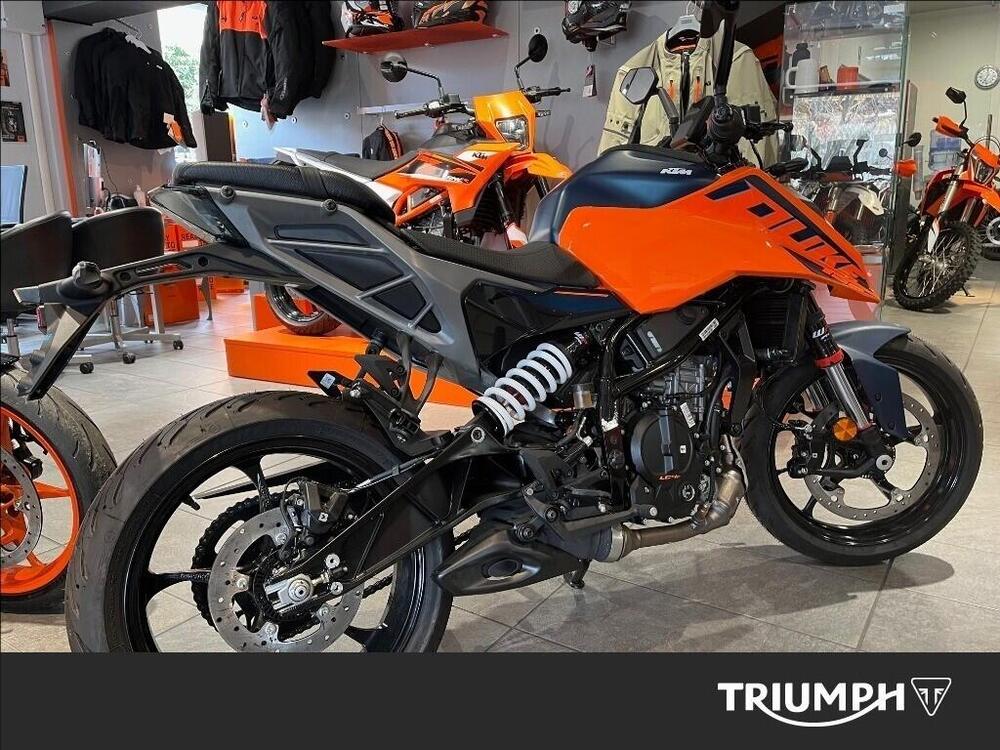 KTM 125 Duke (2024 - 25) (2)