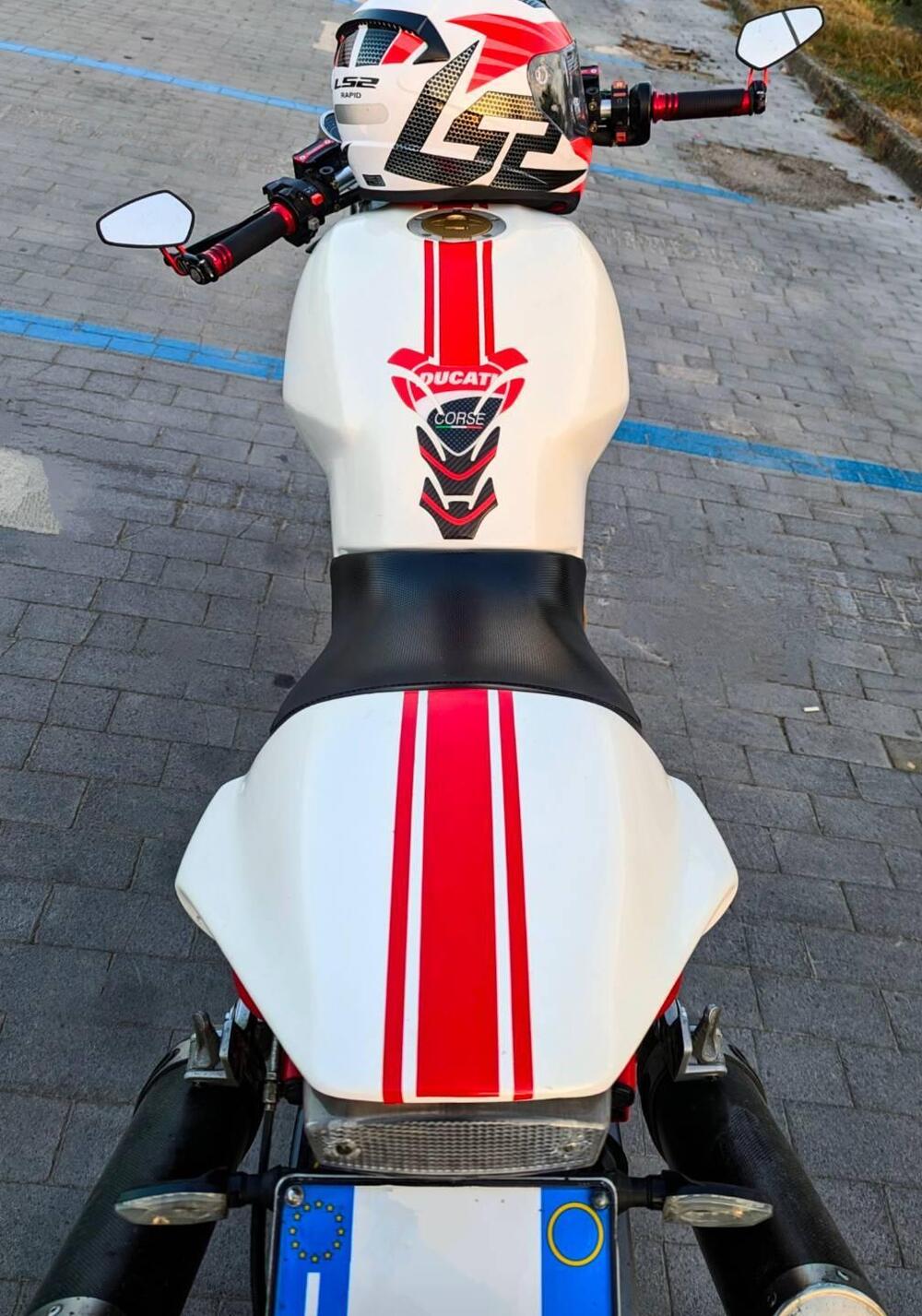 Ducati Monster 600 Dark (1998 - 01) (4)