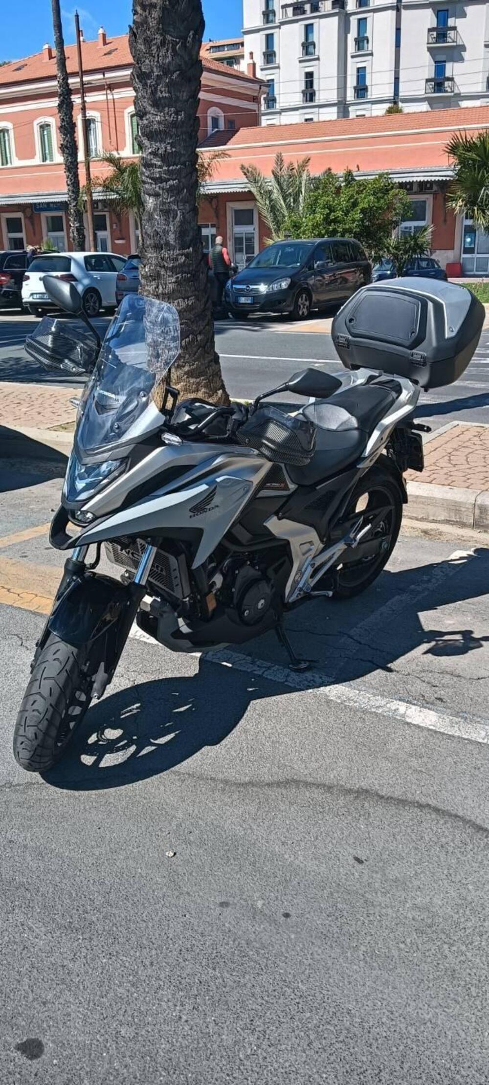 Honda NC 750 X DCT Urban (2021 - 24)