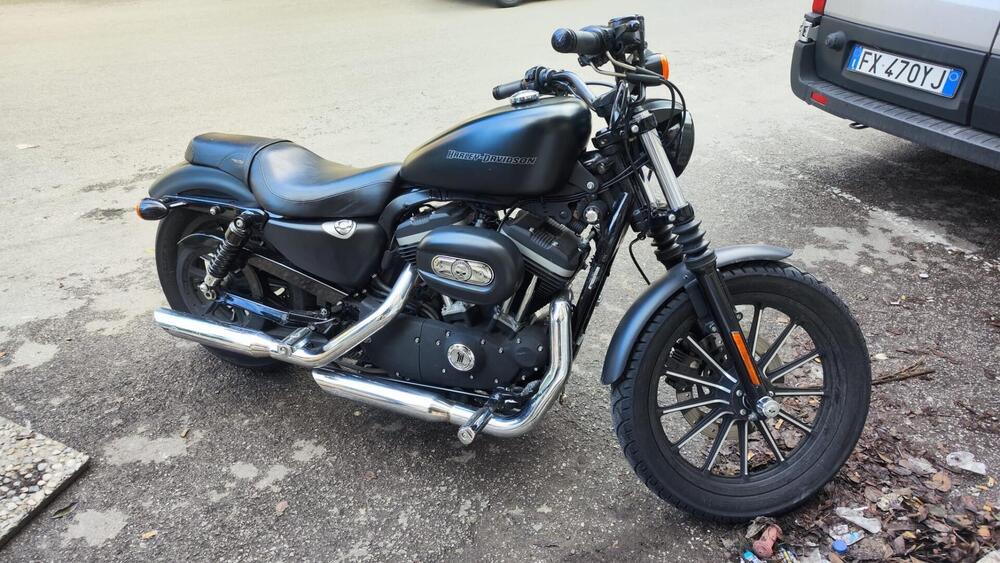 Harley-Davidson 883 Iron (2009 - 11) - XL 883N (4)