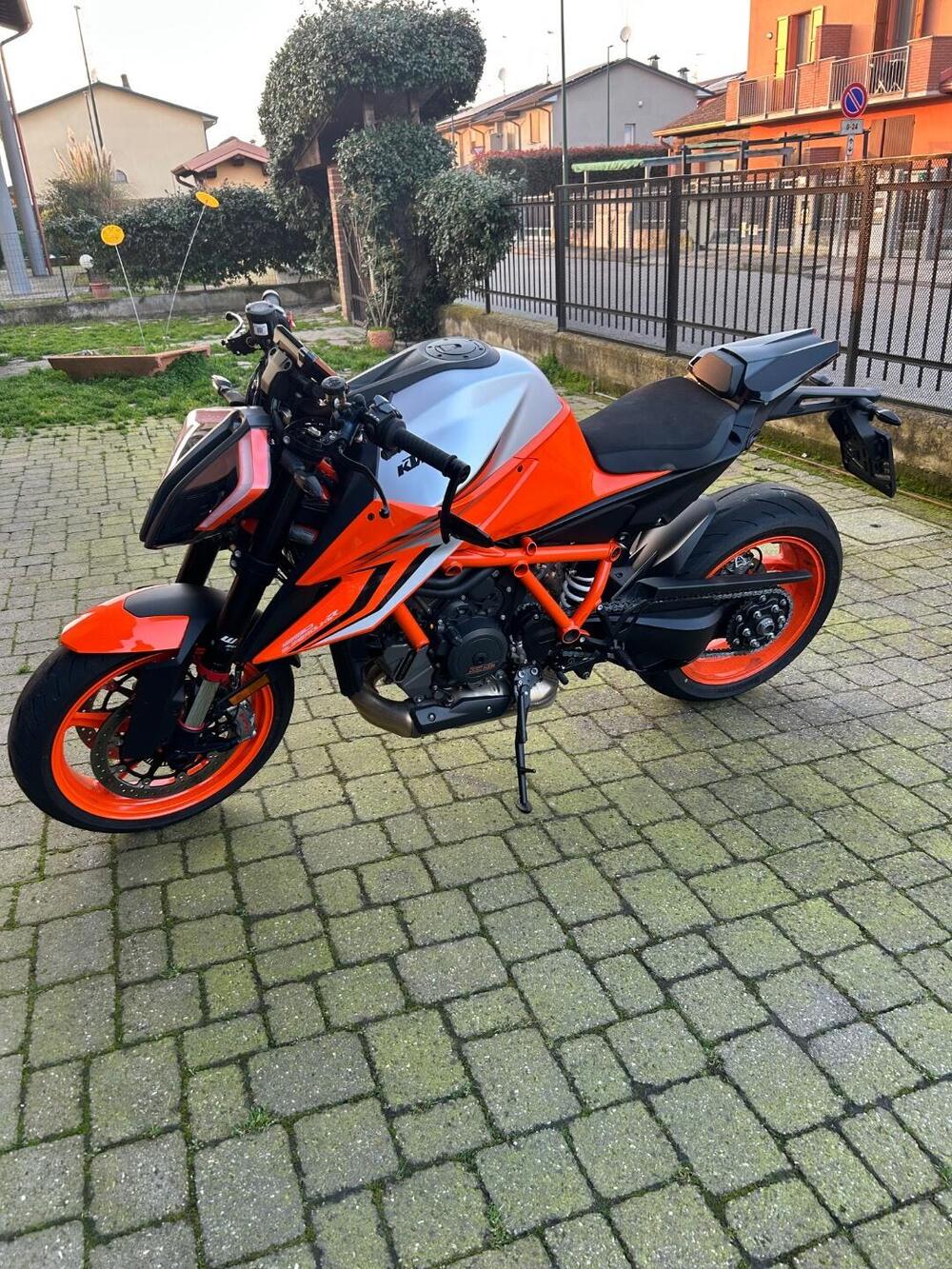 KTM 1290 Super Duke R (2022 - 23) (5)
