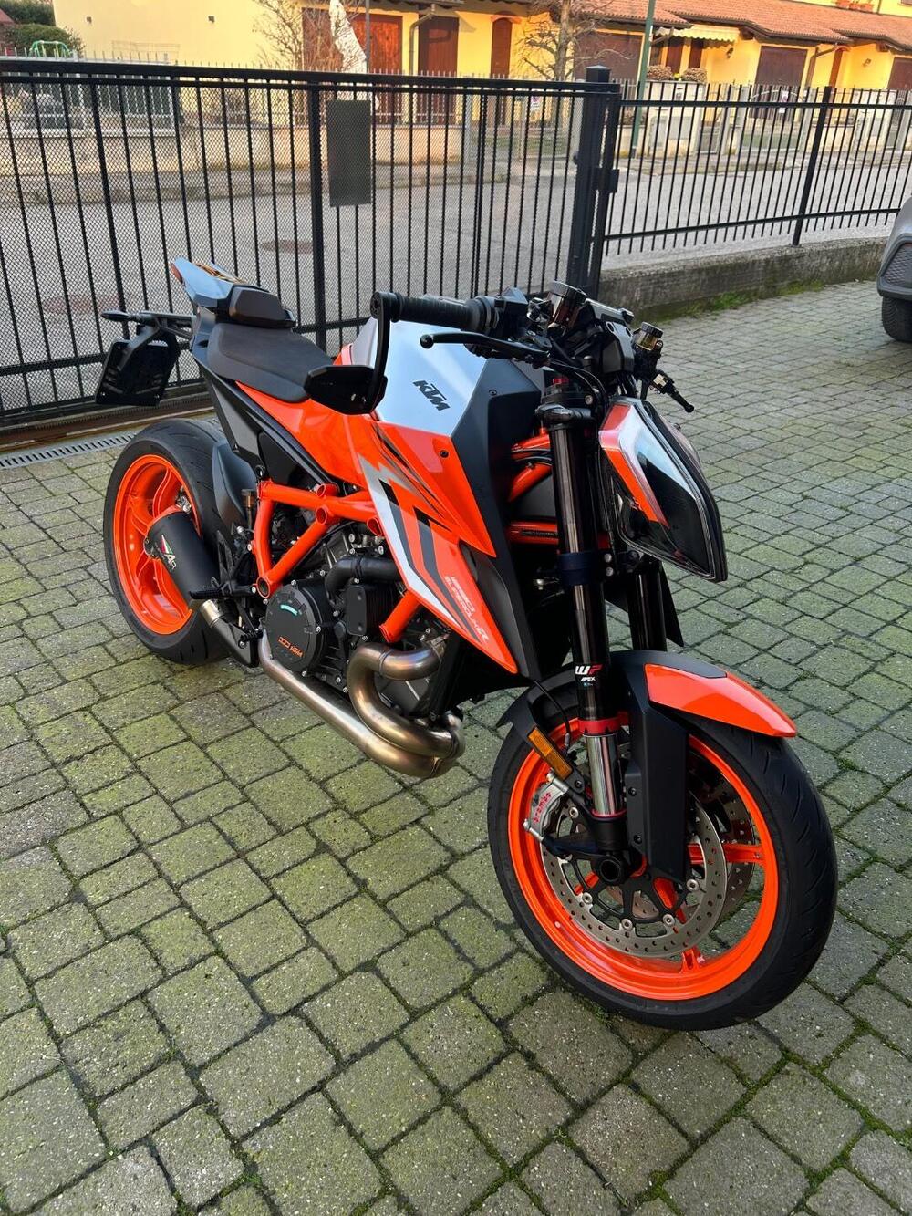 KTM 1290 Super Duke R (2022 - 23) (6)