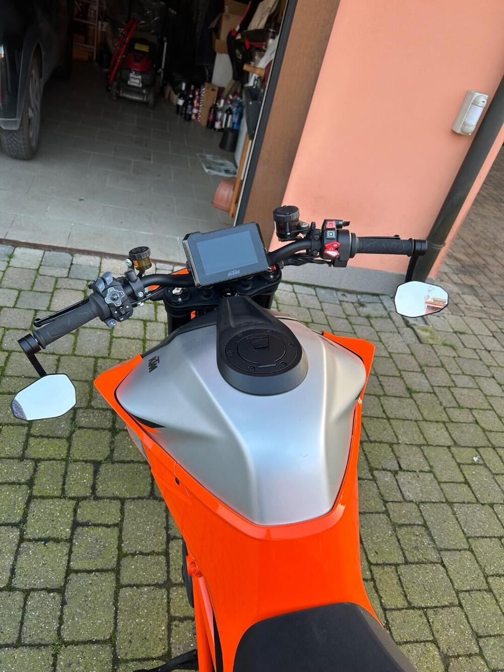 KTM 1290 Super Duke R (2022 - 23) (7)