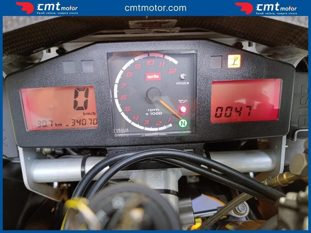 Aprilia RSV 1000 R (2001 - 02) (5)