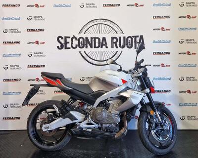 Aprilia Tuono 457 (2025 - 26) usata