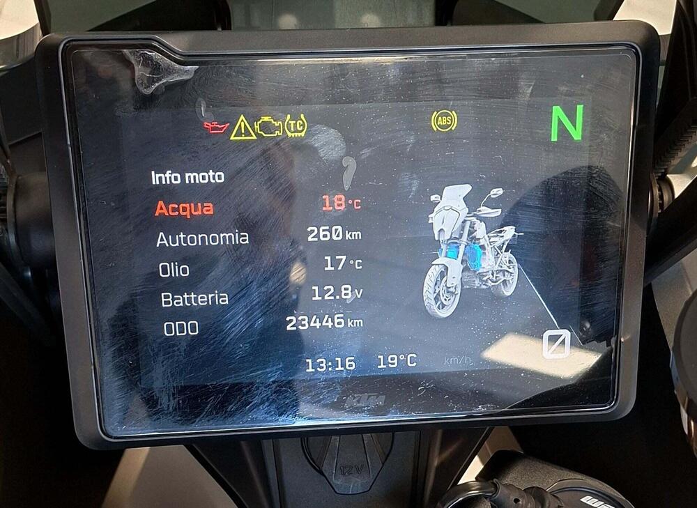 KTM 1290 Super Adventure S (2021) (4)